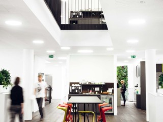 2014: Bürogebäude Innenansicht (2)